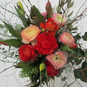 Leuchtender Ranunkelstrauss